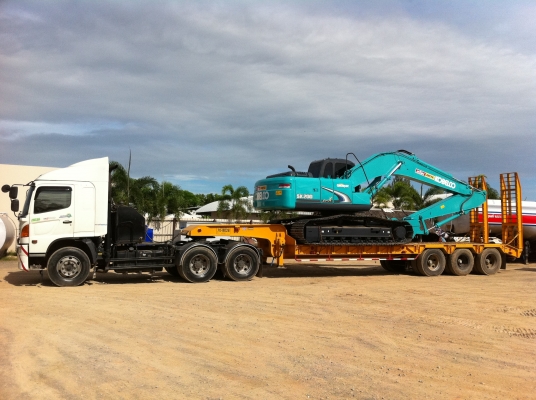 บริการขนย้าย แบคโฮ รถเกี่ยวข้าว