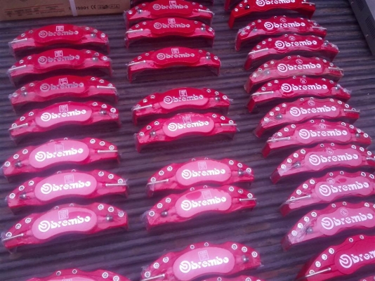 ขาย ครอบปั๊มดิสเบรค BREMBO  เเต่งซิ่งครับ 14 คุ่ จัดส่งฟรี ทั่วโลก ขายคู่ละ 250 บาท