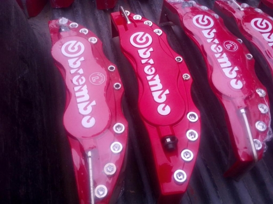 ขาย ครอบปั๊มดิสเบรค BREMBO  เเต่งซิ่งครับ 14 คุ่ จัดส่งฟรี ทั่วโลก ขายคู่ละ 250 บาท