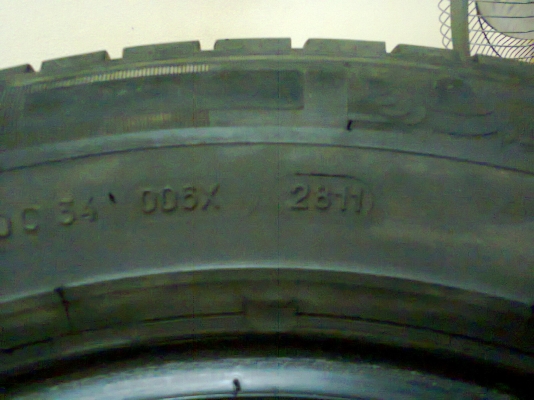 AGILIS 215-70-15 ปี11 1ชุด-3500