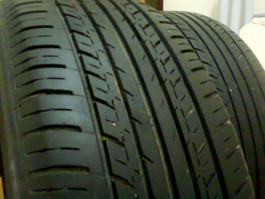 205-65-15 ปี10ไม่ปะไม่บวม1คู่ขาย1600