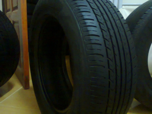 205-65-15 ปี10ไม่ปะไม่บวม1คู่ขาย1600