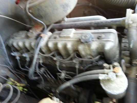 รถโตโยต้า 6 ล้อ ติดเครน 5 ตัน. ท้ายลาด 130 แรงม้า. สนใจติดต่อ 081 - 6079515