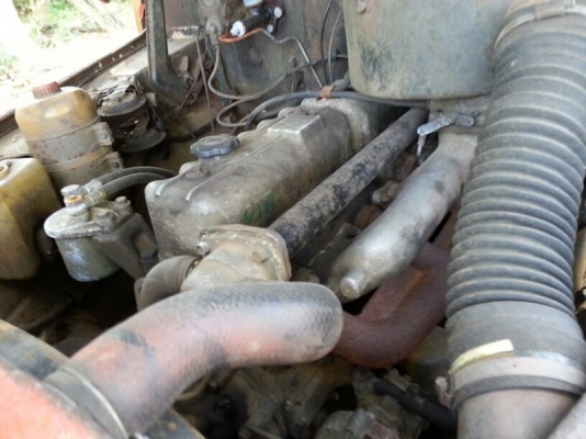 รถโตโยต้า 6 ล้อ ติดเครน 5 ตัน. ท้ายลาด 130 แรงม้า. สนใจติดต่อ 081 - 6079515