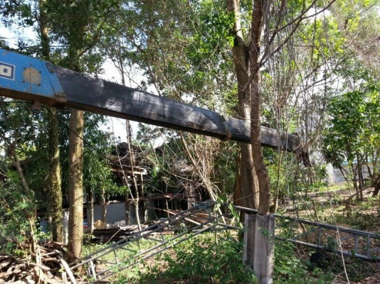 รถโตโยต้า 6 ล้อ ติดเครน 5 ตัน. ท้ายลาด 130 แรงม้า. สนใจติดต่อ 081 - 6079515