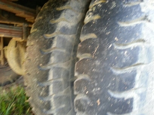 รถโตโยต้า 6 ล้อ ติดเครน 5 ตัน. ท้ายลาด 130 แรงม้า. สนใจติดต่อ 081 - 6079515