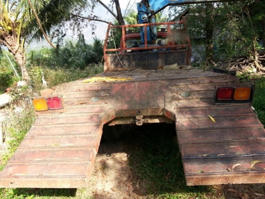 รถโตโยต้า 6 ล้อ ติดเครน 5 ตัน. ท้ายลาด 130 แรงม้า. สนใจติดต่อ 081 - 6079515