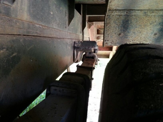 รถโตโยต้า 6 ล้อ ติดเครน 5 ตัน. ท้ายลาด 130 แรงม้า. สนใจติดต่อ 081 - 6079515