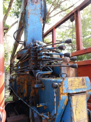 รถโตโยต้า 6 ล้อ ติดเครน 5 ตัน. ท้ายลาด 130 แรงม้า. สนใจติดต่อ 081 - 6079515