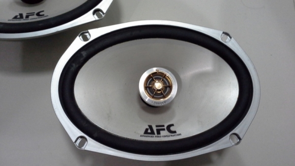 ลำโพง Kenwood 6x9" มือสองญี่ปุ่นเสียงดีมาก เบสแน่น ลำโพง Kenwood 6x9" มือสองญี่ปุ่นเสียงดีมาก เบสแน่น