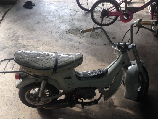 ขาย ชาลี  เครื่องดีๆ ลดๆ ไปเลย   9,900 บาท