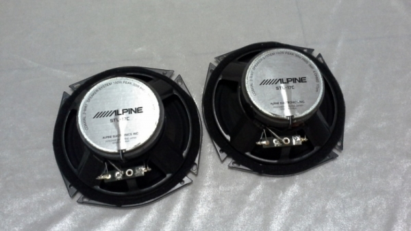 Alpine ลำโพง 6.5" แกนร่วม มือสองญี่ปุ่น เสียงนุ่ม เบสแน่น Alpine ลำโพง 6.5" แกนร่วม มือสองญี่ปุ่น เสียงนุ่ม เบสแน่น