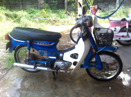 c700 นันธิดาเเก้วบบบบบัวสาย สวยๆเดิมๆ พร้อมประกวด 7500 ราคาพิเศษ ดูรถ กทม กับ c70 c90 c100 มี23 คัน