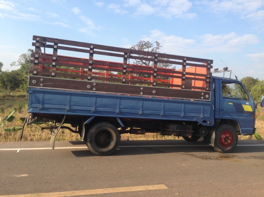 ขายรถบรรทุก 6 ล้อ ISUZU NPR 115 แรงม้า เลขเครื่อง 4BD1-818885 เลขคัสซี NPR59L-4621977 ตรงเล่ม กระบะย