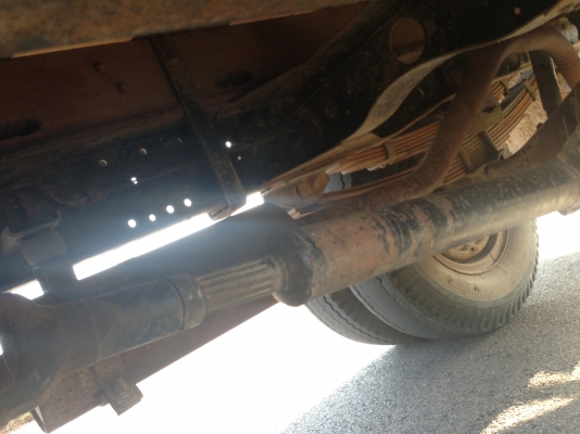 ขายรถบรรทุก 6 ล้อ ISUZU NPR 115 แรงม้า เลขเครื่อง 4BD1-818885 เลขคัสซี NPR59L-4621977 ตรงเล่ม กระบะย