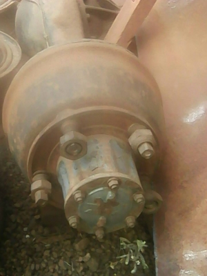 ขายเพลาหลัง  ks 100 แรง  พร้อมกะทะครับ