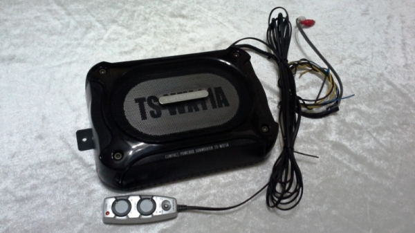 Bass Box ของ Pioneer แอมป์ในตัว  เสียงตึบๆ  วางใต้เบาะ