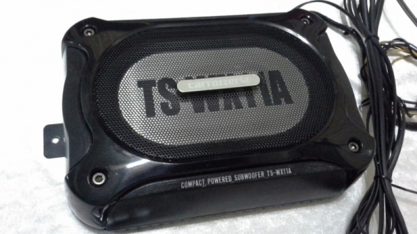 Bass Box ของ Pioneer แอมป์ในตัว เสียงตึบๆ วางใต้เบาะ Bass Box ของ Pioneer แอมป์ในตัว เสียงตึบๆ วางใต้เบาะ