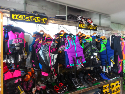 @@บริษัท มอเตอร์ ฟิลด์ ขอต้อนรับปี 2014 นำสินค้าใหม่ๆมาให้คุรลูกค้าเลือกชม@@