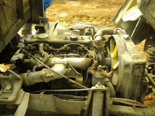 ISUZU NKR 110 ฝาดำ ห้างแท้ เกียร์สั้น