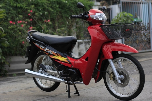 Wave 100 ปี 48 แดง-ดำ เดิมๆ