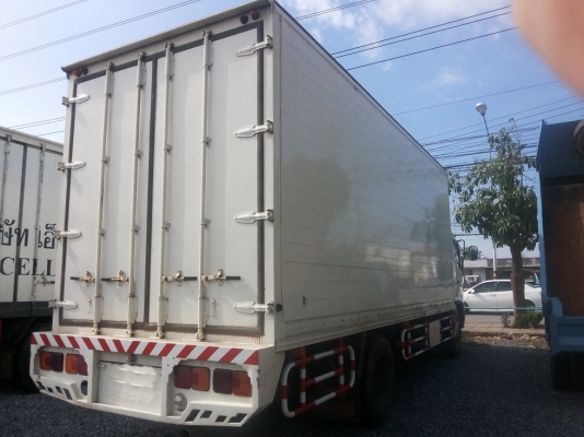 6 ล้อใหญ่ ตู้ 6 บาน HINO MEGA FG 212 แรงม้า ปี49 ยาว6.5ม. 6 ล้อใหญ่ ตู้ 6 บาน HINO MEGA FG 212 แรงม้า ปี49 ยาว6.5ม.