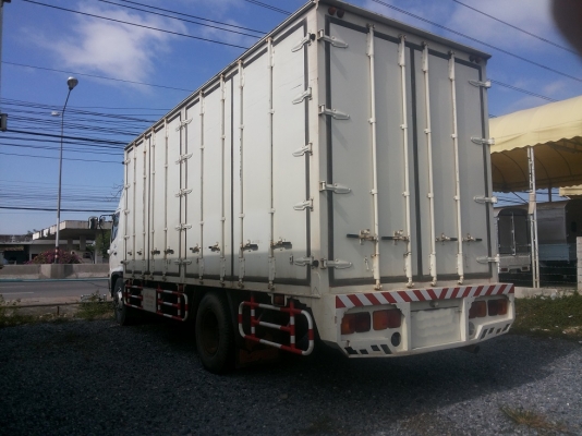 6 ล้อใหญ่ ตู้ 6 บาน HINO MEGA FG 212 แรงม้า ปี49 ยาว6.5ม. 6 ล้อใหญ่ ตู้ 6 บาน HINO MEGA FG 212 แรงม้า ปี49 ยาว6.5ม.