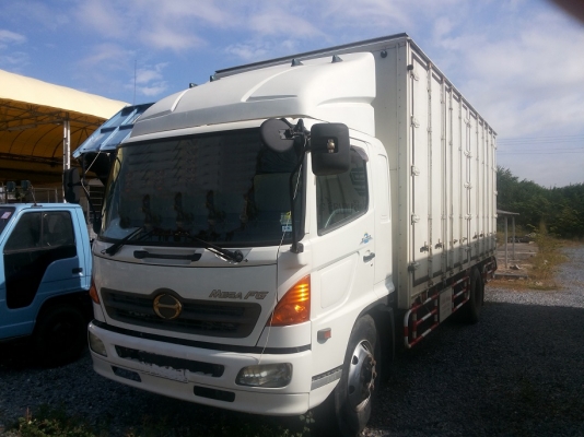 6 ล้อใหญ่ ตู้ 6 บาน HINO MEGA FG 212 แรงม้า ปี49 ยาว6.5ม.