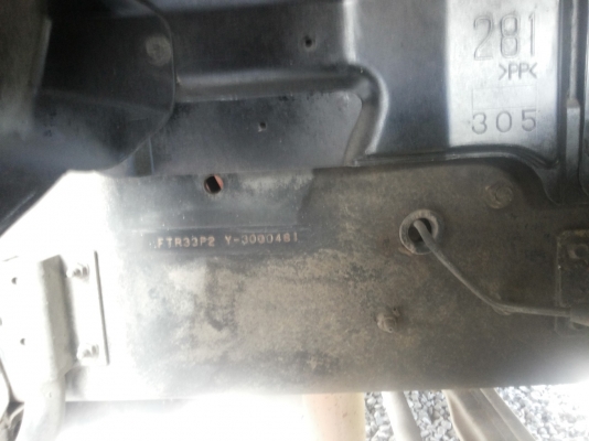 6 ล้อใหญ่ ตู้ 10 บาน Izuzu FTR 200 แรงม้า ปี45 ยาว7.2ม. 6 ล้อใหญ่ ตู้ 10 บาน Izuzu FTR 200 แรงม้า ปี45 ยาว7.2ม.