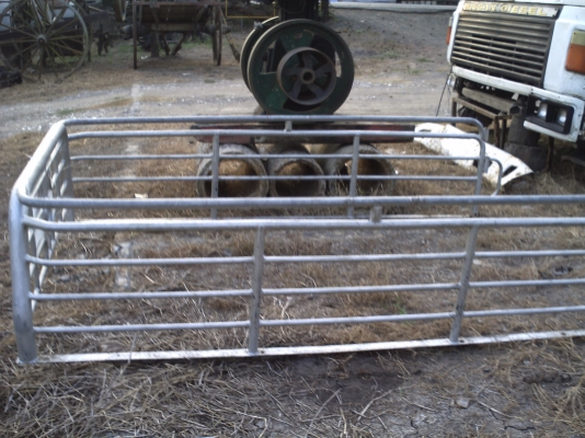 ขายโครงเหล็ก โลบา