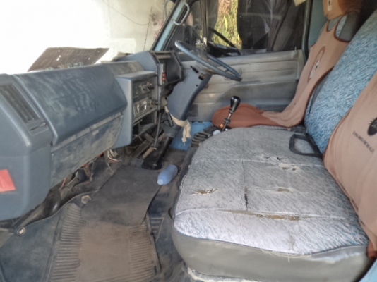 ขายรถอีซูซุNKR6ล้อดูดส้วมช่วงยาว สภาพสวยพร้อมใช้งานคับ