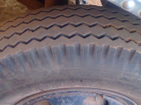 ขายด่วน สิบล้อเทรเลอร์บรรทุกรถเกี่ยว เพลาเดียว เครื่องมิตชู 6D14 160 แรงม้า ราคาคุยได้ครับ ขายด่วน สิบล้อเทรเลอร์บรรทุกรถเกี่ยว เพลาเดียว เครื่องมิตชู 6D14 160 แรงม้า ราคาคุยได้ครับ