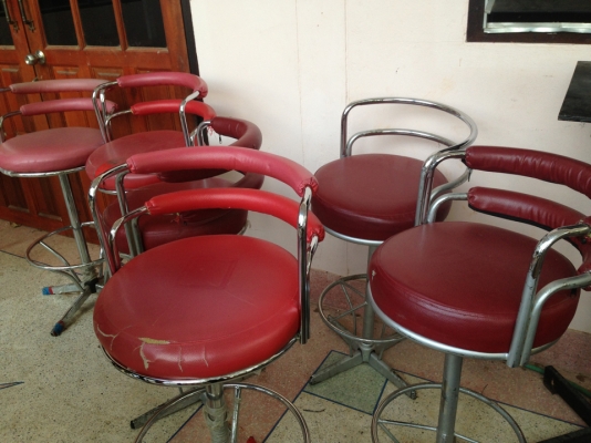 ขายโต๊ะไม้ ราคาถูก ต่อรองราคาได้ มีจำนวนหลายชุด หรือซื้อแยกได้ สนใจติดต่อ และมีโต๊ะสำหรับทำร้านอาหาร ขายโต๊ะไม้ ราคาถูก ต่อรองราคาได้ มีจำนวนหลายชุด หรือซื้อแยกได้ สนใจติดต่อ และมีโต๊ะสำหรับทำร้านอาหาร