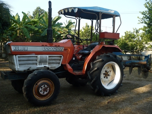 ขายรถไถ KUBOTA L2002 ระบบ 4 WD พร้อมผาน 5