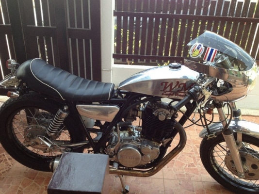 ขาย  YAMAHA SR 400 CC INV.98 Caferacer