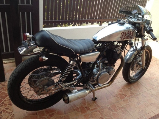 ขาย  YAMAHA SR 400 CC INV.98 Caferacer