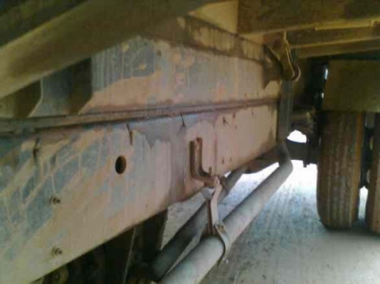 รถอิซูซุ  6 ล้อดั๊ม 145 แรงม้า   สนใจติดต่อ 081 - 6079515