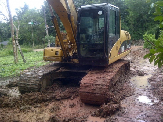 ขายCAT320C AMC3xxx 9xxxชั่วโมงสนใจโทร0819701072