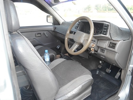 ISUZU, 2.5 SLX SPACECAB ปี 92-93 รถสวยมากๆ ครับ ภายในสวยสะอาด ช่วงล่างดีมาก เครื่ิองฝาทอง ครับ ทนทาน