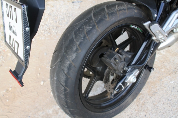 ขาย ER 6 N ปี 2011 ABS สีดำ สวย เดิม 195000