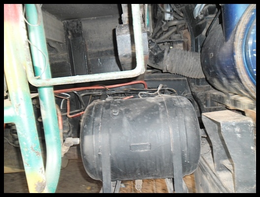 สิบล้อฮีโน่ 3H วางเครื่อง 260 แรง