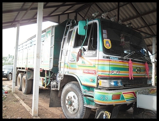 สิบล้อฮีโน่ 3H วางเครื่อง 260 แรง