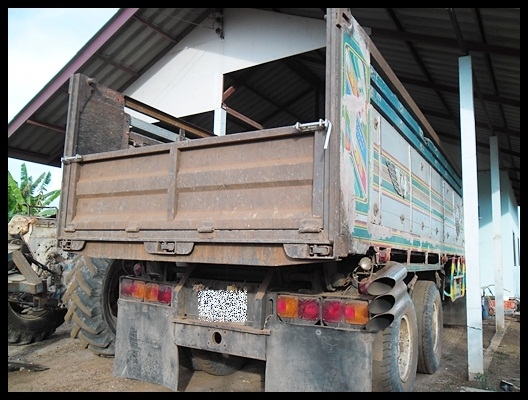 สิบล้อฮีโน่ 3H วางเครื่อง 260 แรง