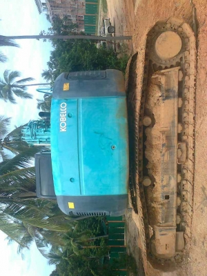 KOBELCO SK200 ไมล์ 4XXX ชม.เล่มทะเบียน รถสวยพร้อมใช้