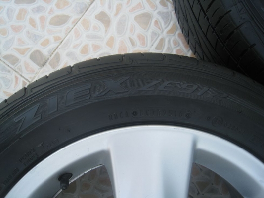 ขายล้อแม็กเดิม toyota vios 15"x5.5" 4/100 et45 +ยางปี10(081-3747940)