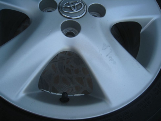 ขายล้อแม็กเดิม toyota vios 15"x5.5" 4/100 et45 +ยางปี10(081-3747940)