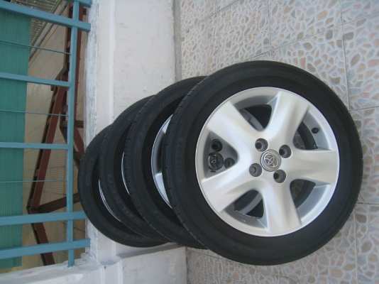 ขายล้อแม็กเดิม toyota vios 15"x5.5" 4/100 et45 +ยางปี10(081-3747940)