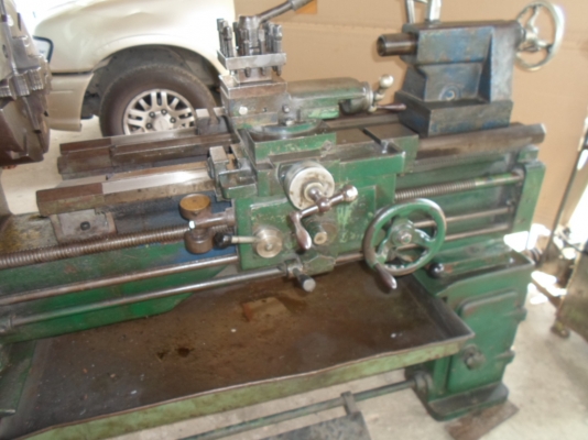 เครื่องกลึง 5 ฟุต  3  เพลา  เกียร์บล็อก ขาย 63,000  ด่วน