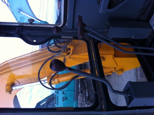 ขายแบ็คโฮ PC-60 ยี่ฮ้อ IHI สภาพเก่านอก  เครื่องเดิม ปั๊มเดิม ใช้เครื่อง ISUZU ซ่อมง่าย อะไหล่ถูก ประหยัดน้ำมัน ตัวเดิน HY-DASH เครื่องปั๊มแห้ง ไม่มีรั่วซึม ช่วงล่างสวย ตัวเดินแรง เดินบิดได้สบาย เดินนิ่มมาก เครื่องดีมาก เสียงนิ่มไม่มีควัน ได้ขับแล้วจะชอบ ป