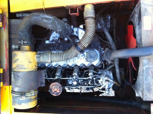 ขายแบ็คโฮ PC-60 ยี่ฮ้อ IHI สภาพเก่านอก  เครื่องเดิม ปั๊มเดิม ใช้เครื่อง ISUZU ซ่อมง่าย อะไหล่ถูก ประหยัดน้ำมัน ตัวเดิน HY-DASH เครื่องปั๊มแห้ง ไม่มีรั่วซึม ช่วงล่างสวย ตัวเดินแรง เดินบิดได้สบาย เดินนิ่มมาก เครื่องดีมาก เสียงนิ่มไม่มีควัน ได้ขับแล้วจะชอบ ป